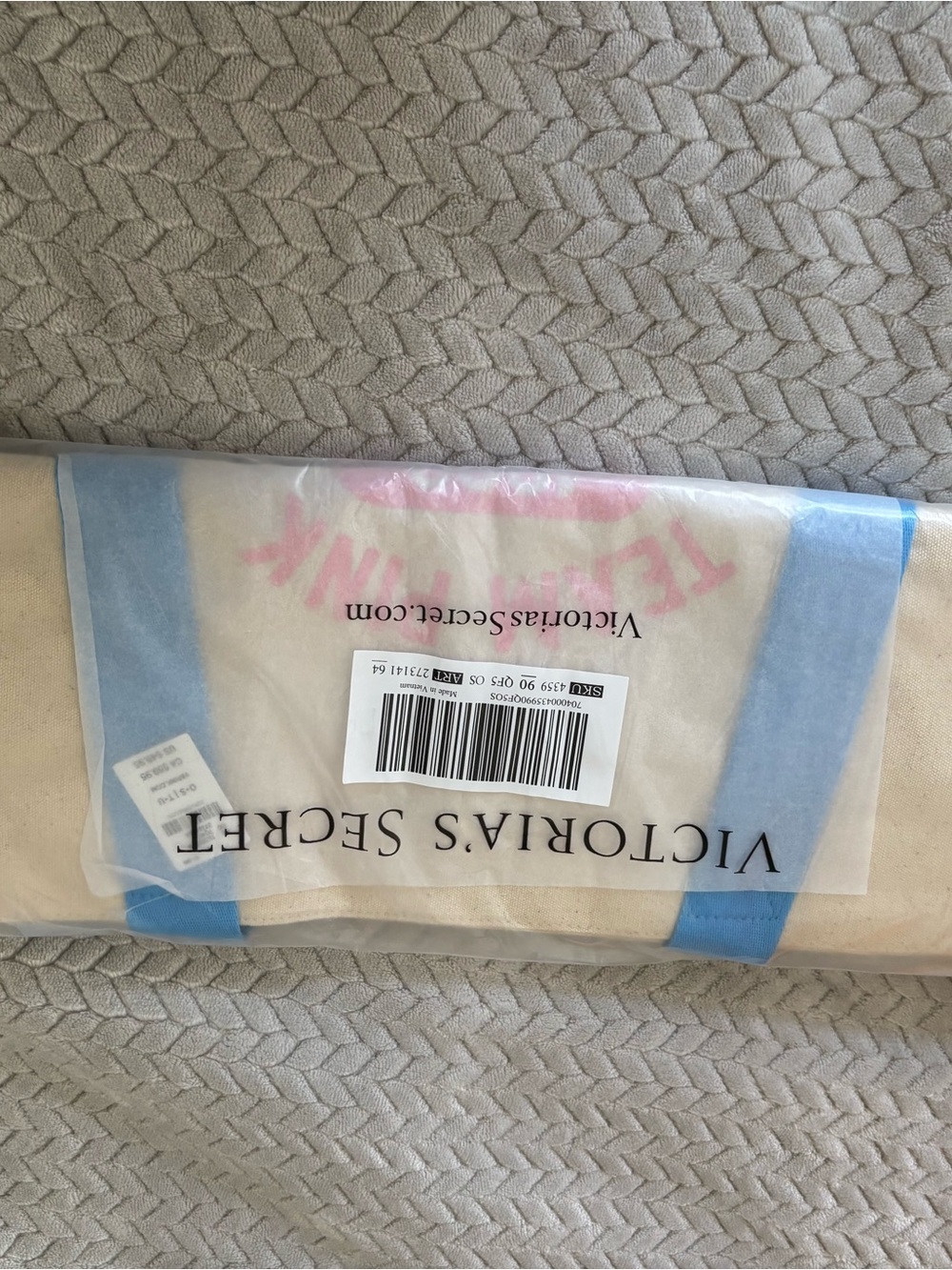 NWT Victoria’s Secret Pink Cream Tote with Light Blue Accent